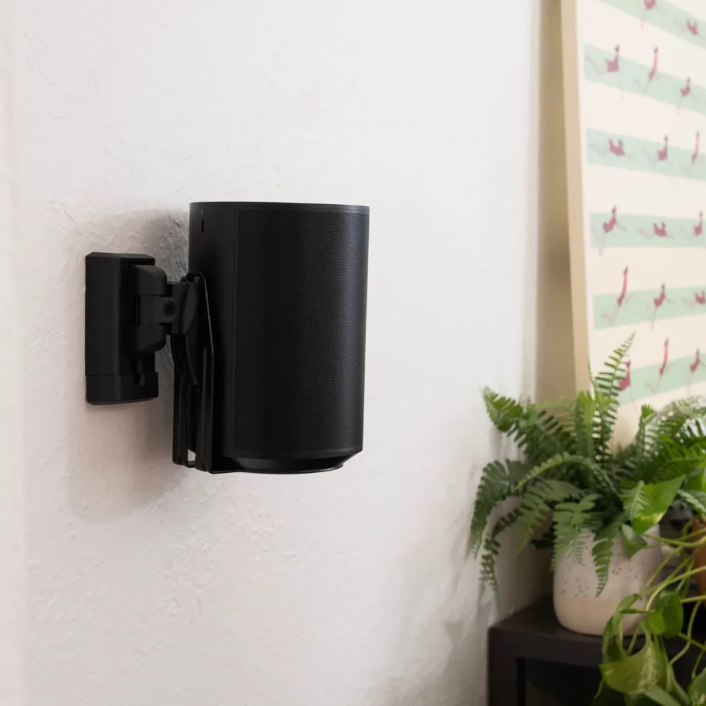 WSWME11, Black, Mounted to wall with speaker